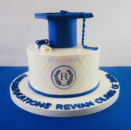 Blue Cap Grad Cake Graduation Cake Ideas