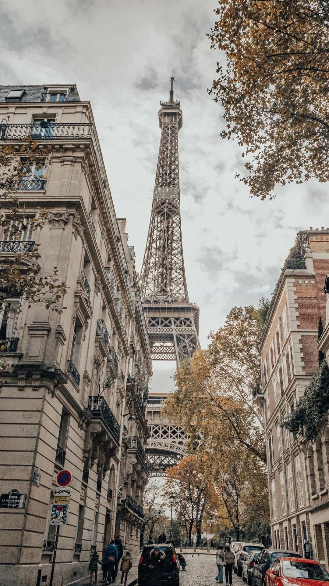 Paris iPhone Wallpapers - Paris iPhone Backgrounds - BeCentsational