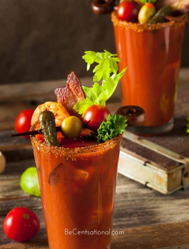 This Bloody Mary recipe is spicy and flavorful. Classic bloody mary cocktail perfect for brunch. Best Bloody Mary with sweet and savory garnish.