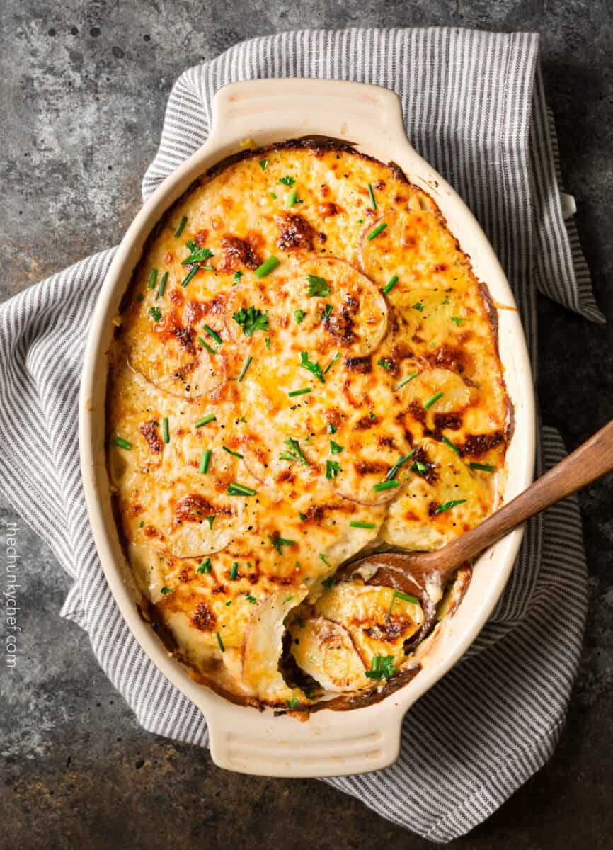 Cheesy Scalloped Potatoes thanksgiving side sishes