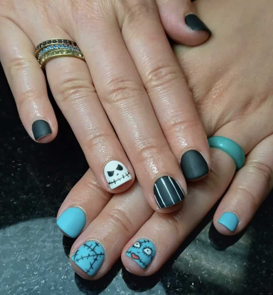 spooky halloween nails