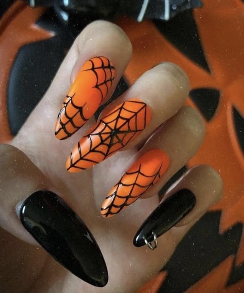 spooky nails