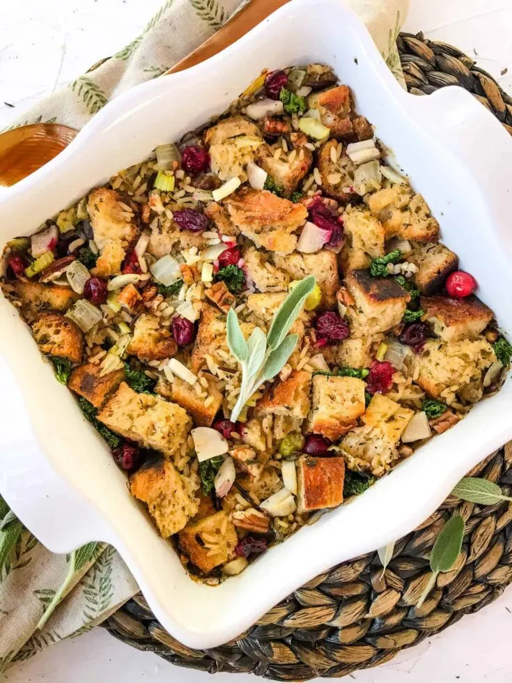 Thanksgiving Stuffing with Cranberries