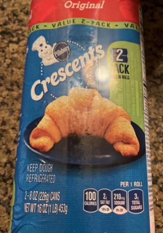 A two can package of Pillsbury crescent rolls.