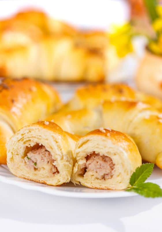 Air Fryer Crescent Roll Recipes featuring meat stuffed crescent rolls cooked in the air fryer. 