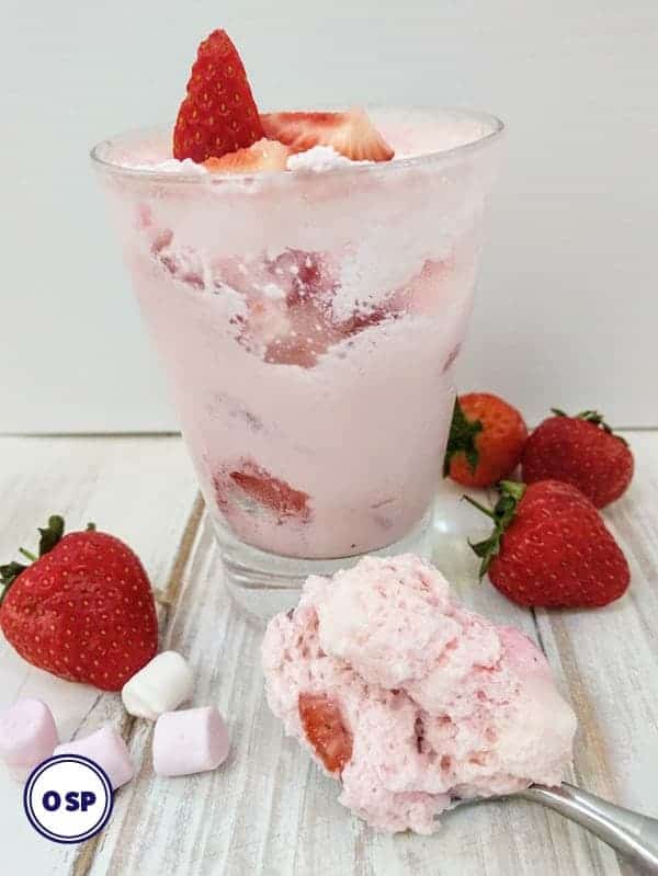Strawberry & Marshmallow Fluff